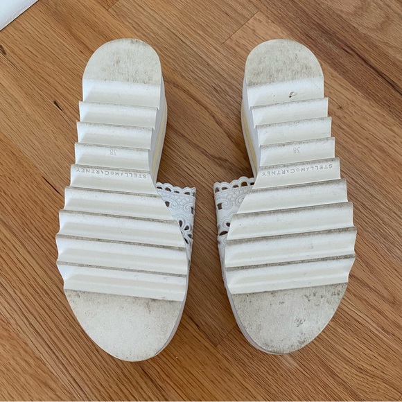 Stella McCartney White Floral Embroidered Cut Out Platform Slide Sandals - Picture 5 of 7
